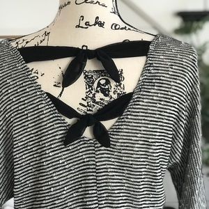 A. BYER Black and White Batwing Shirt - size small